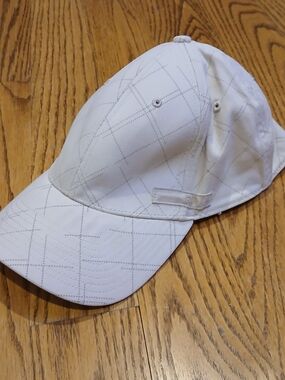 Roots Off White Men's Baseball Cap with Grid Stitching